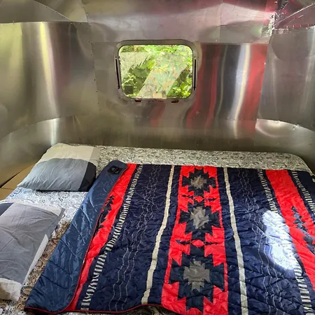 Airstream * Velká Jesenice