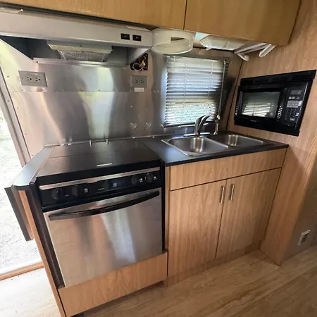 Airstream *